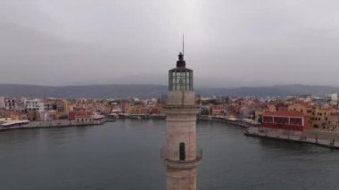 Muhteşem deniz feneri Yunanistan 'la Chania' nın havadan görünüşü. Güzel Eski şehir, Yunanistan ve en güzel manzaralı yerler - eski Chania kentinin manzaralı manzarası. Girit Adası, Panoramik, Seyahat Kavramları
