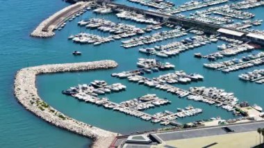 Salerno, İtalya 'nın Panoramik Manzarası (İtalyanca: 