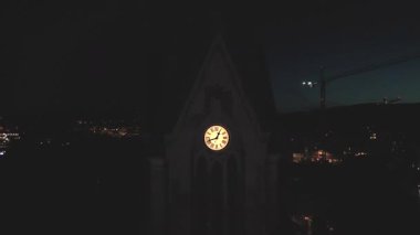 Sonbaharda Kristiansand, Norveç 'teki binaların hava manzarası.. 