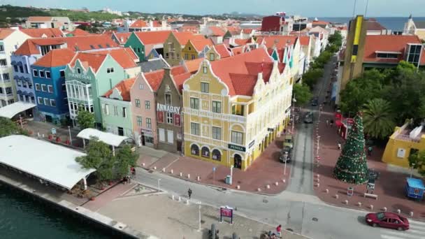 Downtown Willemsted Historiska Stad Gata Färgglada Byggnader Med Pastellfärgad Kolonial — Stockvideo
