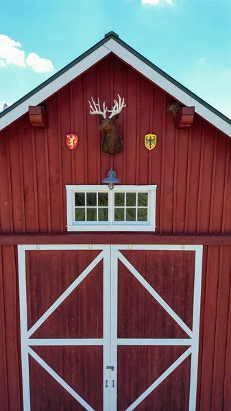 Porträtfoto Einer Roten Holzscheune Wisconsin Farmlands Usa Hochwertiges Bild — Stockfoto
