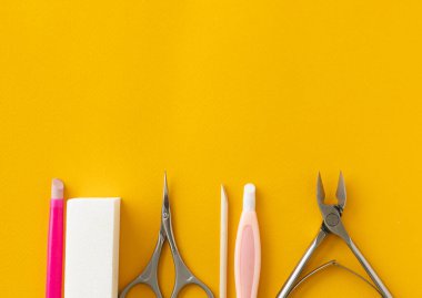 Manikür araçlar kümesi