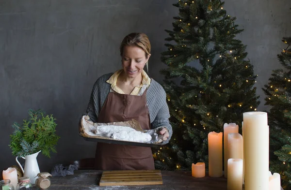 Happy Woman Cooks Cake Christmas — Stock Photo, Image