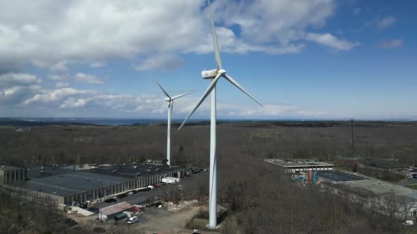 大型旋转风力涡轮机的空中俯仰 — 图库视频影像