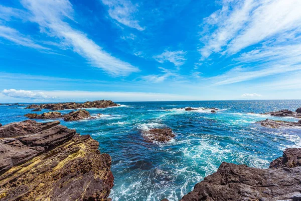 Jogashima Japonya 'da yaz plajında