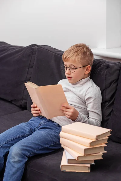 Cute Kid Reading Book Indoors Concept — Stock Photo, Image