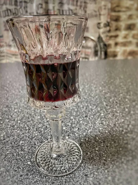 Weinglas Rotweinalkoholgetränk — Stockfoto