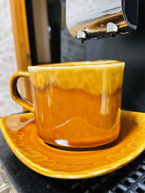 Kahve ve çay tabağı, kahve içme zamanı, neşe, ev, iyi ruh hali, sabah, mutluluk 