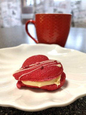 Sevgililer Günü, aşk, duygular, tatlılar, pişirme, kırmızı kalp, tatil, bir fincan kahve