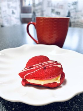 Sevgililer Günü, aşk, duygular, tatlılar, pişirme, kırmızı kalp, tatil, bir fincan kahve