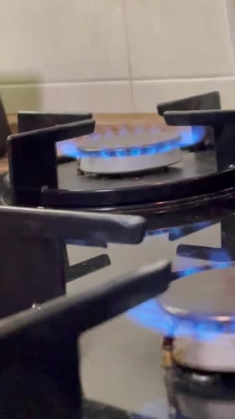 Gas Brand Värme Säkerhet Fara Brand Hus Kök Vattenkokare Matlagning — Stockvideo