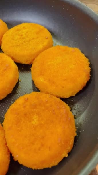 Queijo Camembert Sanduíches Delicioso Cozinha Cozinhar Comer Comida Mesa Útil — Vídeo de Stock