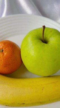 Elma, mandalina, muz, meyve, vitamin, bahar, yemek, vejetaryen, veganlık, sarı, yeşil, turuncu, kullanışlı tabak, mutfak, evde