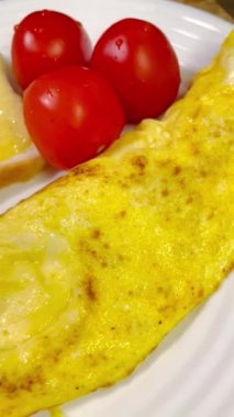 Omlet, yumurta, tabak, yemek, yemek, mutfak, öğle yemeği, kahvaltı, domates. 