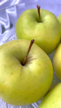 Elma, elma, yeşil, sarı, meyve, vitamin, sağlık, bahar, lezzetli, faydalı, vegan, uzun ömürlü