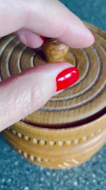 Şeker, şeker kasesi, el, zararlı, yararlı, tatlı, diyabet, mutfak, yemek