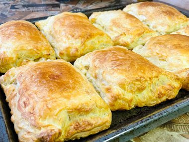 Pişirme, fırın, hamur, mutfak, puf, ekmek, fırın örtüsü, yemek, lezzetli, kalori, evde