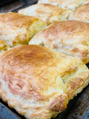 Pişirme, fırın, hamur, mutfak, puf, ekmek, fırın örtüsü, yemek, lezzetli, kalori, evde