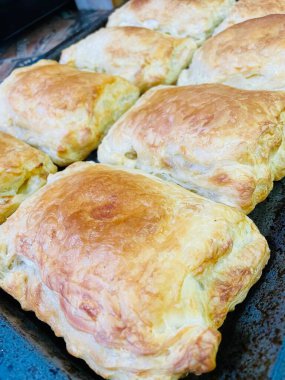 Pişirme, fırın, hamur, mutfak, puf, ekmek, fırın örtüsü, yemek, lezzetli, kalori, evde