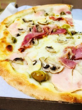 Pizza, peynir, konfor, domates, fırın, yemek, yemek, kafe, restoran, masa, tabak, peynir, dolgu, lezzetli, güzel, parlak, kalori, diyet