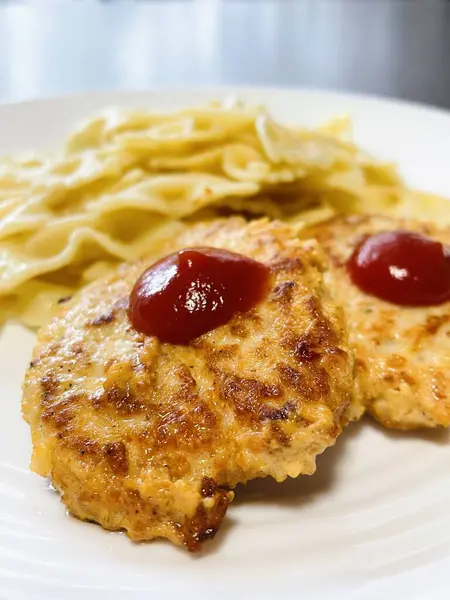 Pirzola, et, tavuk, mutfak, yemek, boynuz, yaylar, makarna, kızartma, yemek, yemek, tereyağı, yağ, kalori, protein, kolesterol, gaz, elektrik, tava, tencere, pencere, kahvaltı, sabah, öğle yemeği