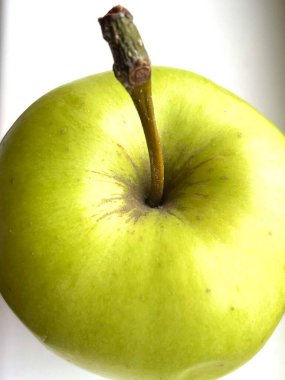 Elma, elma, pencere, pencere pervazı, vitaminler, meyve suyu, sağlık, gevrek, lezzetli, vejetaryen, veganlık, bahar, uzun yaşam, lezzetli, kullanışlı, yaşam, Ukrayna, sulu