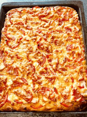 Pişirme, kek, pizza, un, hamur, kalori, yemek, ürünler, yemek, lezzetli, iştah açıcı, peynir, domates, biber, evde, mutfakta, masada, tabakta