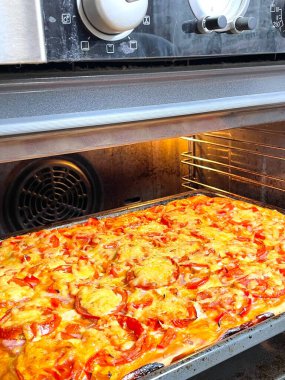 Fırın, pasta, pizza, un, hamur, kalori, yemek, ürün, yemek, lezzetli, iştah açıcı, peynir, domates, biber, evde, mutfak, masa, fırın, fırın