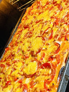 Fırın, pasta, pizza, un, hamur, kalori, yemek, ürün, yemek, lezzetli, iştah açıcı, peynir, domates, biber, evde, mutfak, masa, fırın, fırın