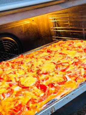 Fırın, pasta, pizza, un, hamur, kalori, yemek, ürün, yemek, lezzetli, iştah açıcı, peynir, domates, biber, evde, mutfak, masa, fırın, fırın