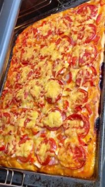 Fırın, pasta, pizza, un, hamur, kalori, yemek, ürün, yemek, lezzetli, iştah açıcı, peynir, domates, biber, evde, mutfak, masa, fırın, fırın
