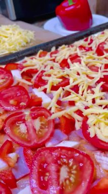 Fırın, pasta, pizza, un, hamur, kalori, yemek, ürün, yemek, lezzetli, iştah açıcı, peynir, domates, biber, evde, mutfak, masa, fırın, fırın