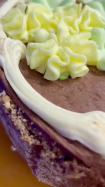 Pasta, pasta, krema, pasta, tatlı, şeker, kalori, yağ, pişirme, yemek, yemek, güzel, lezzetli, tatlı, tabak, Ukraynaca, Ukraynaca, Ukrayna, Kyiv keki, hazır, kahve ile ikram,