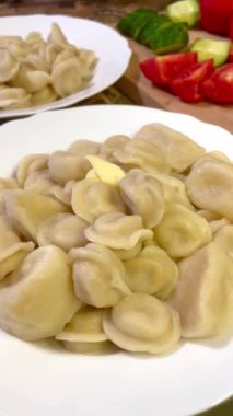 Hamur köftesi, hamur köftesi, yemek, tabak, domates, mutfak, yemek, iştah açıcı, lezzetli ürünler, güzel.