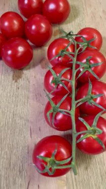 Domates, domates, sebze, kırmızı, yaz, hasat, lezzetli, yemek, yemek, vitamin, mutfak, masa, tahta, aşçı, vegan