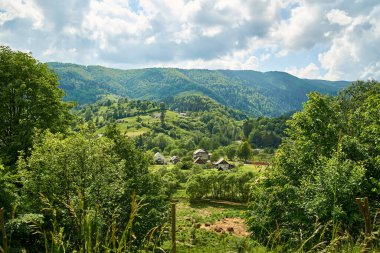                    Ukrayna, Transcarpathia, Karpatlar, dağlar, Kvasy, doğa, yaz, Ukrayna, gökyüzü, mavi, yeşil           
