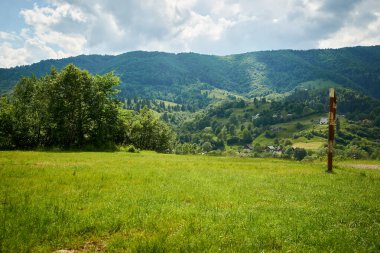                    Ukrayna, Transcarpathia, Karpatlar, dağlar, Kvasy, doğa, yaz, Ukrayna, gökyüzü, mavi, yeşil           