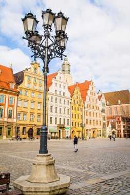 Polonya, Polonya, Wroclaw, doğa, turizm, sonbahar, ilkbahar, sokaklar, dışarıda, yürüyüş, mimari, seyahat, seyahat, gezi, ilginç, tarih, kültür, cüce, cüce