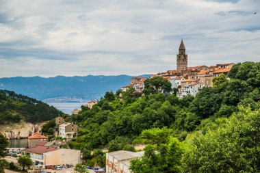 Hırvatistan, ada, Krk, Krk, Vrbnik, deniz, su, turizm, yolculuk, seyahat, dinlenme, plaj, cennet, doğa, tarih, caddeler, aşk, yaşam