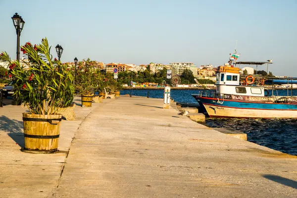 Bulgaristan, Nessebar, Karadeniz, dinlenme, güzel, su, gökyüzü, bitkiler, yeşillik, yeşil, doğa, turizm, yaz, yaz, dışarıda, yürüyüş, oksijen, seyahat, seyahat, seyahat, ilginç, aşk