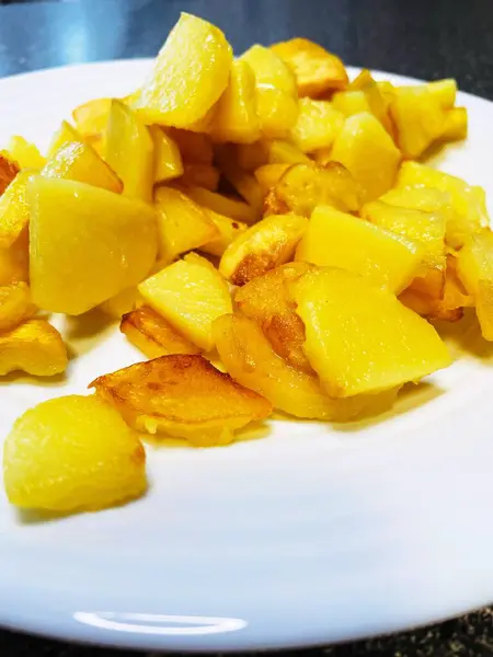 Patates, kızartma, yemek, yağ, yağ, tuz, tava, gaz, ateş, soba, tabak, yemek, patates kızartması.