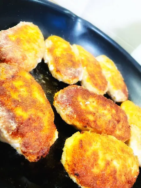 Pirzola, et, kızartma, tava, gaz, ateş, yağ, kalori, yemek, yemek, yemek, mutfak, iştah.