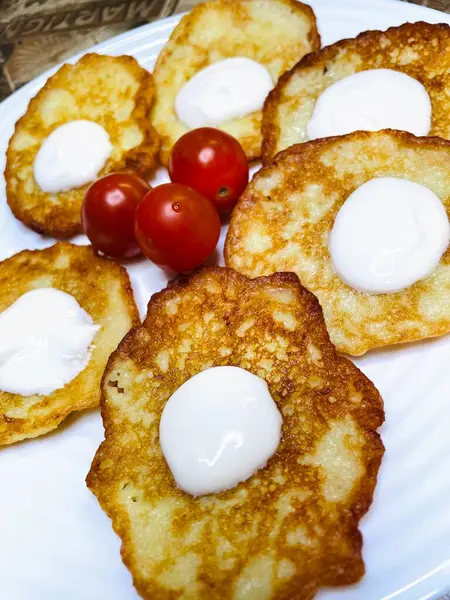 Ukrayna mutfak raydan çıkarmaları, patates, patates, patates, kızartma, yağ, gaz, ateş, kızartma tavası, aşçı, tabak, mutfak, lezzet, yemek, sebze, kalori