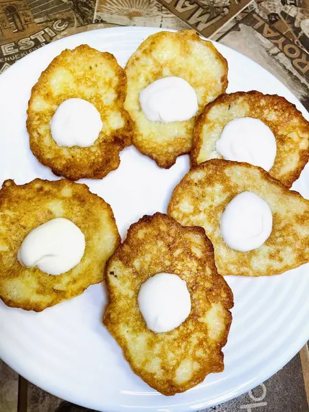Ukrayna mutfak raydan çıkarmaları, patates, patates, patates, kızartma, yağ, gaz, ateş, kızartma tavası, aşçı, tabak, mutfak, lezzet, yemek, sebze, kalori