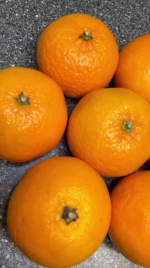 Portakal, mandalina, portakal, mandalina, portakal, turuncu, turunçgil, vitaminler, yardım, sağlık, masa, mutfak, yemek, olgun, sulu.
