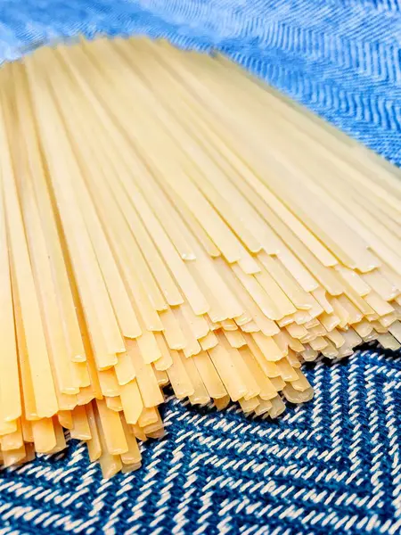Makarna, makarna, spagetti, koni, makarna, un, aşçı, mutfak, yemek, organik, vegan, sağlıklı, lezzetli.