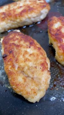 Pirzola, pirzola, tava, yağ, kızartma, et, et, tavuk, domuz, tuz, soba, gaz, cızırtı, aroma, yemek, mutfak, yemek.