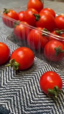 Domates, domates, sebze, sebze, yemek, mutfak, masa, vitaminler, organik, vegan, kırmızı