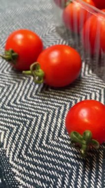 Domates, domates, sebze, sebze, yemek, mutfak, masa, vitaminler, organik, vegan, kırmızı