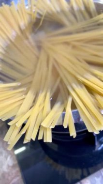 Makarna, makarna, spagetti, koni, makarna, un, yemek, mutfak, yemek, yemek, iştah, iştah, iştah, yemek, organik, vegan, sağlıklı, lezzetli, aşk, hayat.